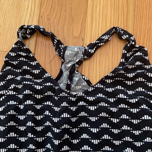 Old Navy dress - Picture 3 of 5